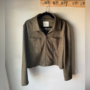 Bagatelle Collection Olive Green Faux Suede Cropped Zip Jacket - Size L